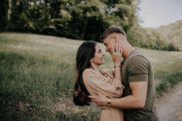 Frühlingsshooting für Paare mit Fotografin Martina Feicht, für Hochzeiten und Portraits in Passau