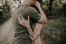 Couple Shooting bei Lovestory Shoot mit Fotografin Martina Feicht, für Hochzeiten und Portraits in Passau