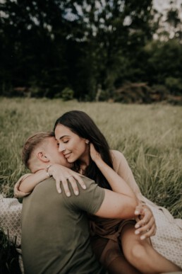 Frühlingsshooting für Paare mit Fotografin Martina Feicht, für Lovestorys und Hochzeiten in Passau