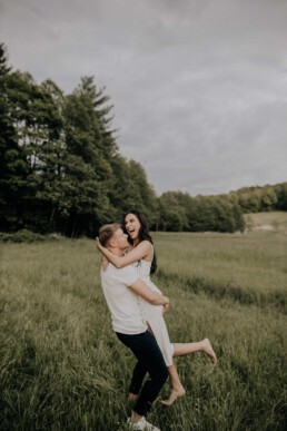 Paar romantisch von Martina Feicht Fotografie, für Lovestory und Hochzeit in Passau