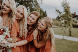 Brautstrauss in herbstlichen Farben, Martina Feicht Fotografie und mit den Bridemaids und Brautjungfern