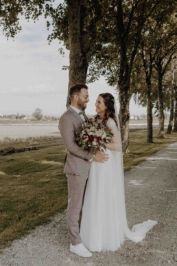 Brautpaarshooting bei der Hochzeit in Dingolfing bei München