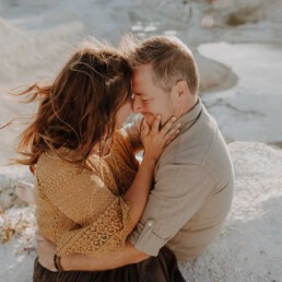 Hochzeitsfotografie in Passau mit einem Paar beim Paarhsooting in Österreich