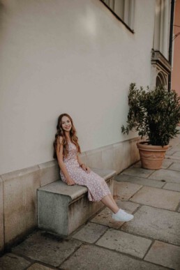 Frauenportraits in der Altstadt von Passau, fotografiert von Martina Feicht Fotografie, Sommer