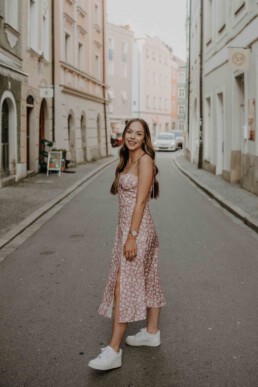 Portraitshooting in der Altstadt von Passau, fotografiert von Martina Feicht Fotografie, Selbstliebe