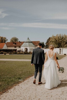 First Look bei der Standesamtliche Trauung in Metten bei Deggendorf fotografiert von Martina Feicht Fotografie