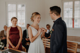 Standesamtliche Trauung in Metten bei Deggendorf fotografiert von Martina Feicht Fotografie