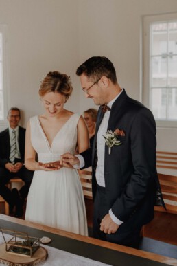 Standesamtliche Trauung in Metten bei Deggendorf fotografiert von Martina Feicht Fotografie