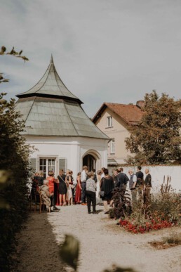 Standesamtliche Trauung im Benediktinerkloster Metten in der Nähe von Deggendorf fotografiert von Martina Feicht Fotografie