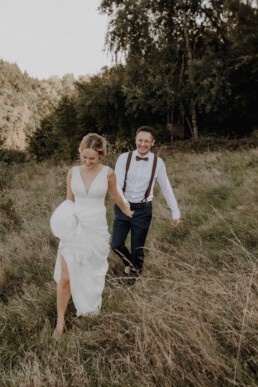 Brautpaarshooting bei der standesamtlichen Trauung in Metten in der Nähe vom Grandsberger Hof bei Deggendorf fotografiert von Martina Feicht Fotografie