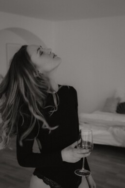 Sinnliches Frauenportrait bei Martina Feicht Fotografie Atelier Passau.