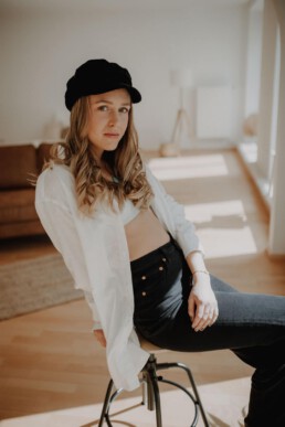 Stilvolles Frauenportrait bei Martina Feicht Fotografie Atelier Passau.