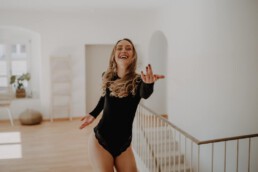 Sinnliches Frauenportrait bei Martina Feicht Fotografie Atelier Passau.